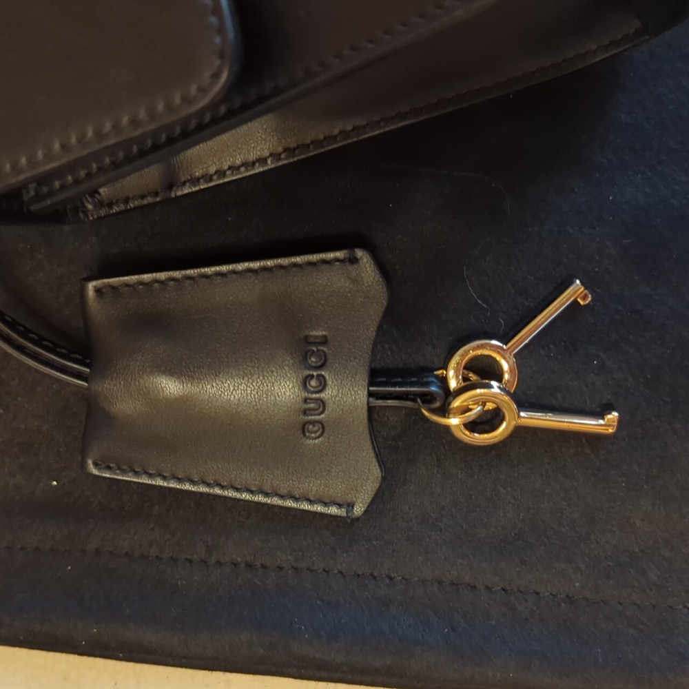 Gucci Pad Lock GG Supreme - Picture 3 of 13